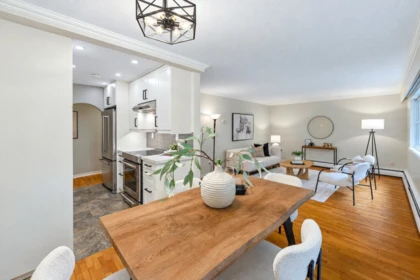 Breakfast Nook Photo of 403 555 W 28th Street, North Vancouver, BC