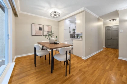 Primary Bedroom Photo of 403 555 W 28th Street, North Vancouver, BC