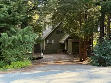 8232 Alpine Way, Whistler, BC, Whistler — Single Family Residence for sale