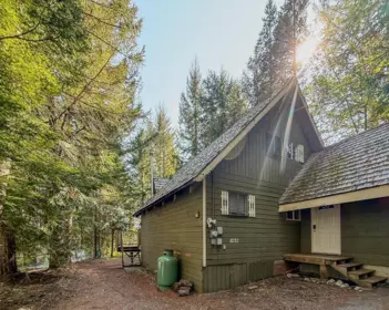 8232 Alpine Way, Whistler, BC, Whistler — Single Family Residence for sale