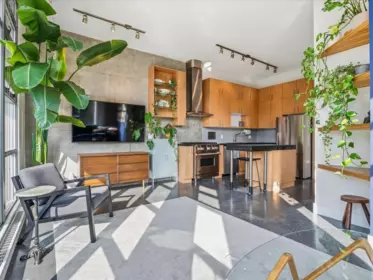Dining Area Photo of 304 2635 Prince Edward Street, Vancouver, BC