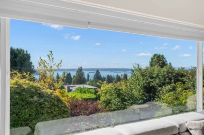 Family Room Photo of 1165 Mathers Avenue, West Vancouver, BC