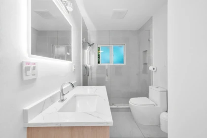 Mudroom Photo of 1165 Mathers Avenue, West Vancouver, BC