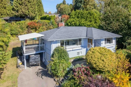 Outdoor Kitchen Photo of 1165 Mathers Avenue, West Vancouver, BC