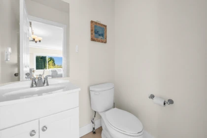 Powder Room Photo of 1165 Mathers Avenue, West Vancouver, BC