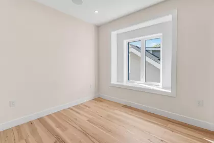 Entry Foyer Photo of 2837 W 31st Avenue, Vancouver, BC