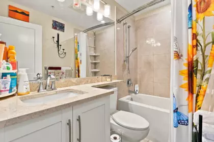 Mudroom Photo of 302 11077 Ravine Road, Surrey, BC