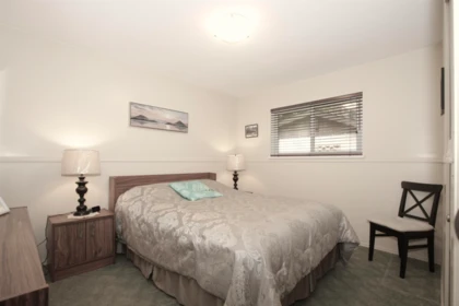 Guest Bathroom Photo of 35807 Sunridge Place, Abbotsford, BC
