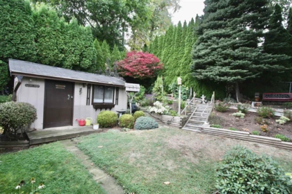 Swimming Pool Photo of 35807 Sunridge Place, Abbotsford, BC
