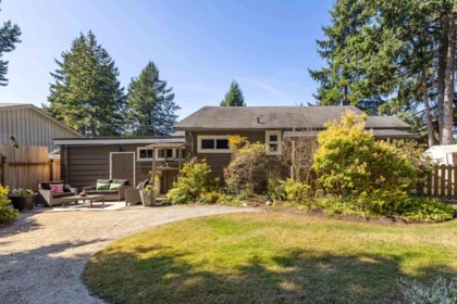 Staircase Photo of 5670 Trident Avenue, Sechelt, BC