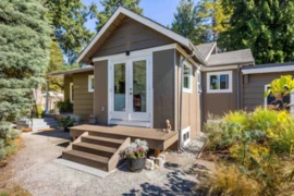 5670 Trident Avenue, Sechelt, BC