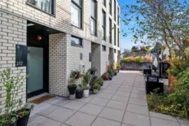 312 1647 E Pender Street, Vancouver, BC