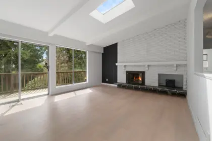 1177 E 15th Street, North Vancouver, BC, North Vancouver — Single Family Residence for sale