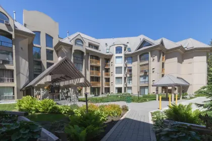 513 4809 Spearhead Drive, Whistler, BC, Whistler — Apartment/Condo for sale