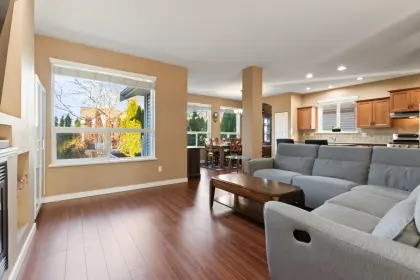 21137 82a Avenue, Langley, BC, Langley — Single Family Residence for sale