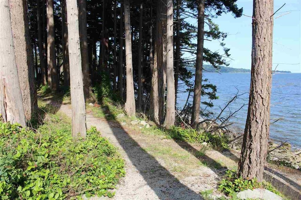 Office / Den Photo of 6014 Silverstone Lane, Sechelt, BC