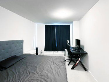 Office / Den Photo of 304 7688 Alderbridge Way, Richmond, BC