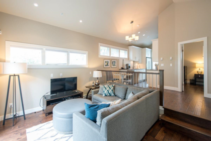 1057 Salsbury Drive, Vancouver, BC, Vancouver — Townhouse for sale