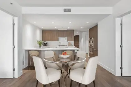 304 2780 Valley Centre Avenue, North Vancouver, BC, North vancouver — Apartment/Condo for sale