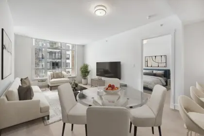 304 2780 Valley Centre Avenue, North Vancouver, BC, North vancouver — Apartment/Condo for sale