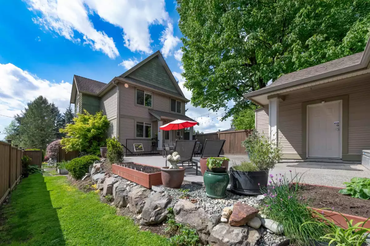 Outdoor Deck Photo of 1 3008 Ash Street, Abbotsford, BC