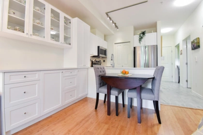 204 2511 King George Boulevard, Surrey, BC, Surrey — Apartment/Condo for sale