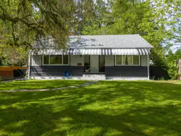 Primary Bedroom Photo of 22165 Cliff Avenue, Maple Ridge, BC