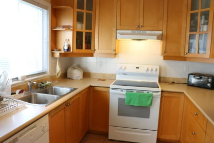 Guest Bathroom Photo of 3 7833 St. Albans Road, Richmond, BC