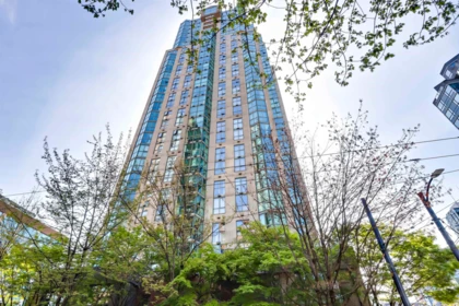 1907 1188 Howe Street, Vancouver, BC, Vancouver — Apartment/Condo for sale