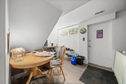 Basement Recreation Room Photo of 33267 Mayfair Avenue, Abbotsford, BC
