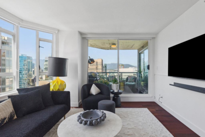 2404 888 Hamilton Street, Vancouver, BC, Vancouver — Apartment/Condo for sale
