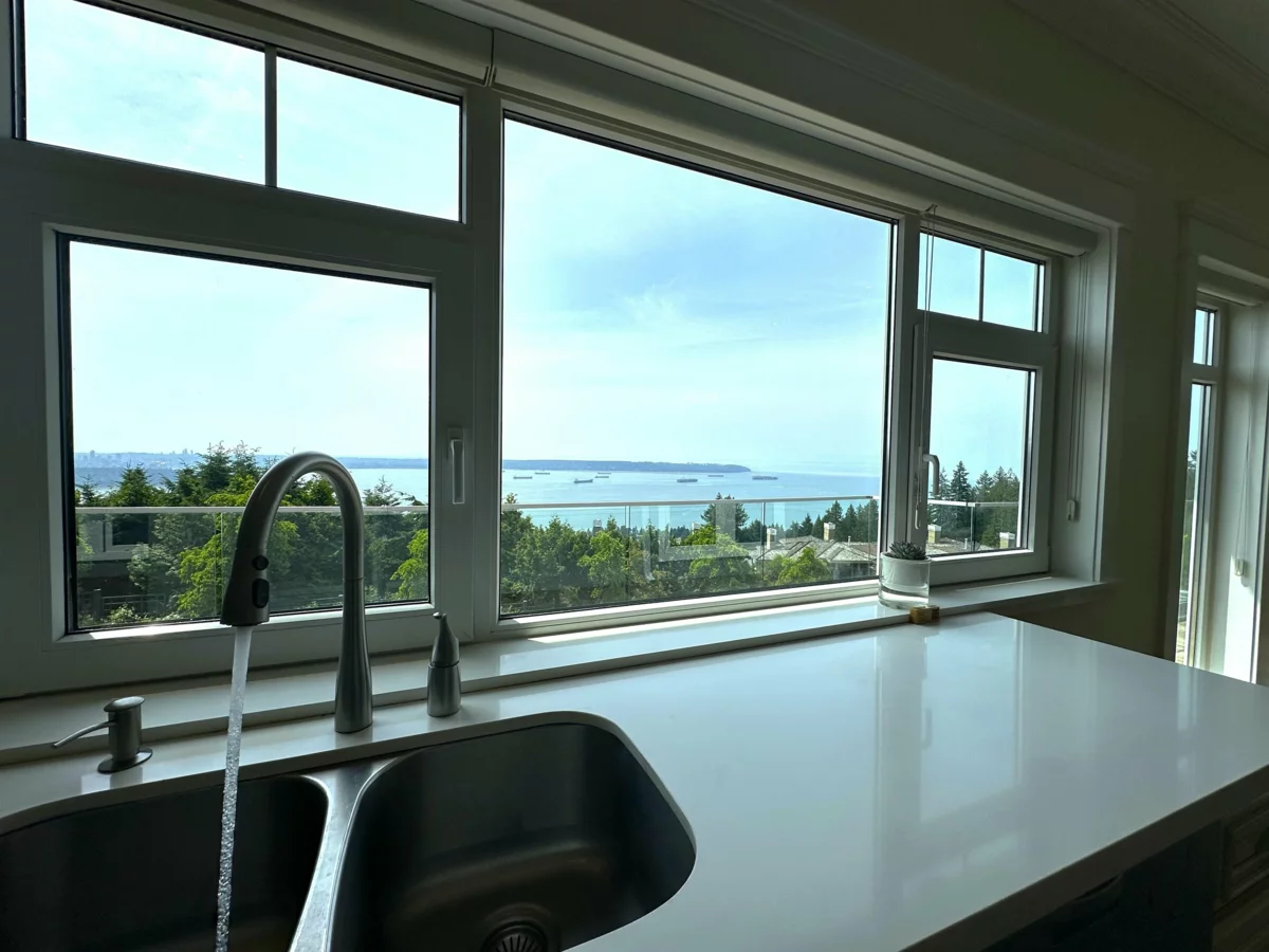 Guest Bathroom Photo of 2358 Constantine Place, West Vancouver, BC