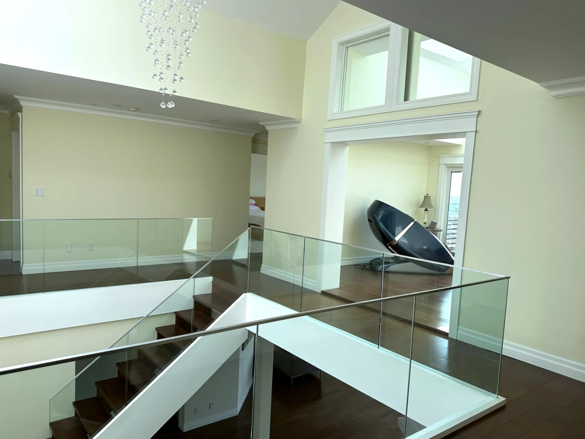 Hallway Photo of 2358 Constantine Place, West Vancouver, BC