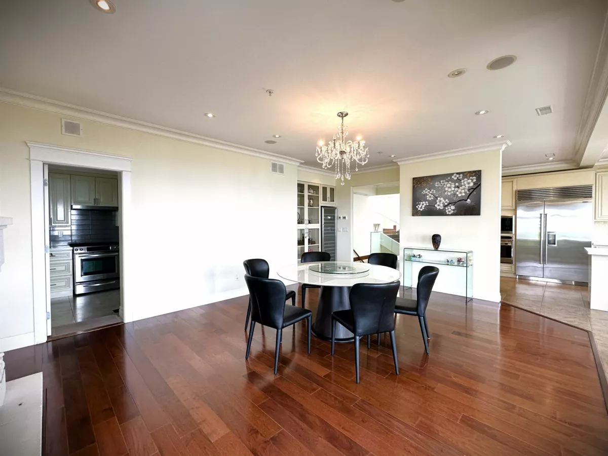 Loft / Bonus Room Photo of 2358 Constantine Place, West Vancouver, BC