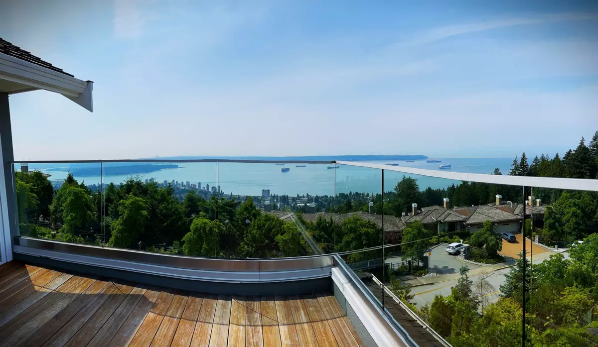 Outdoor Deck Photo of 2358 Constantine Place, West Vancouver, BC