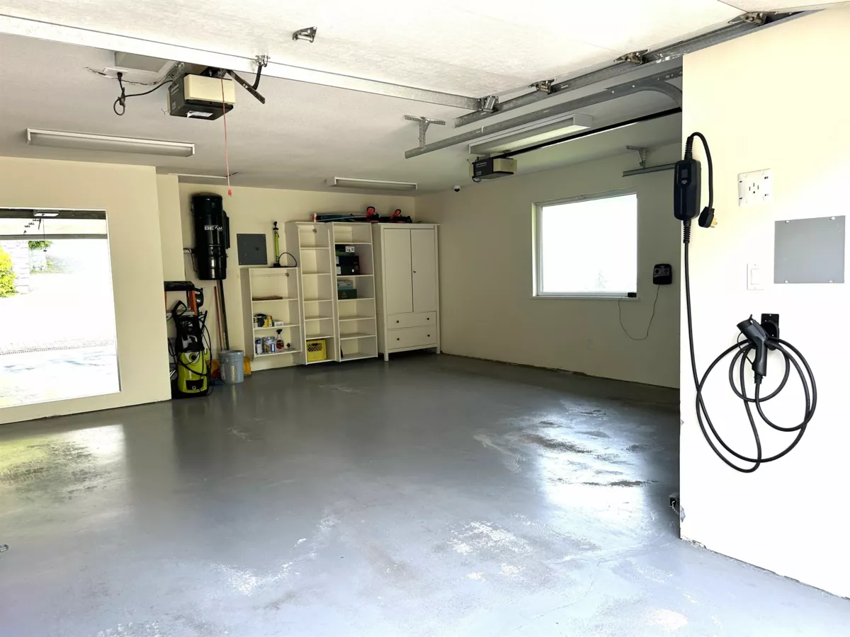 Playground / Recreational Area Near 2358 Constantine Place, West Vancouver, BC