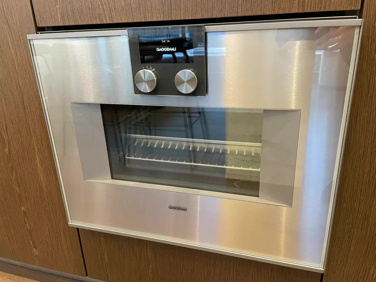 Kitchen Island Photo of 3005 1277 Hornby Street, Vancouver, BC