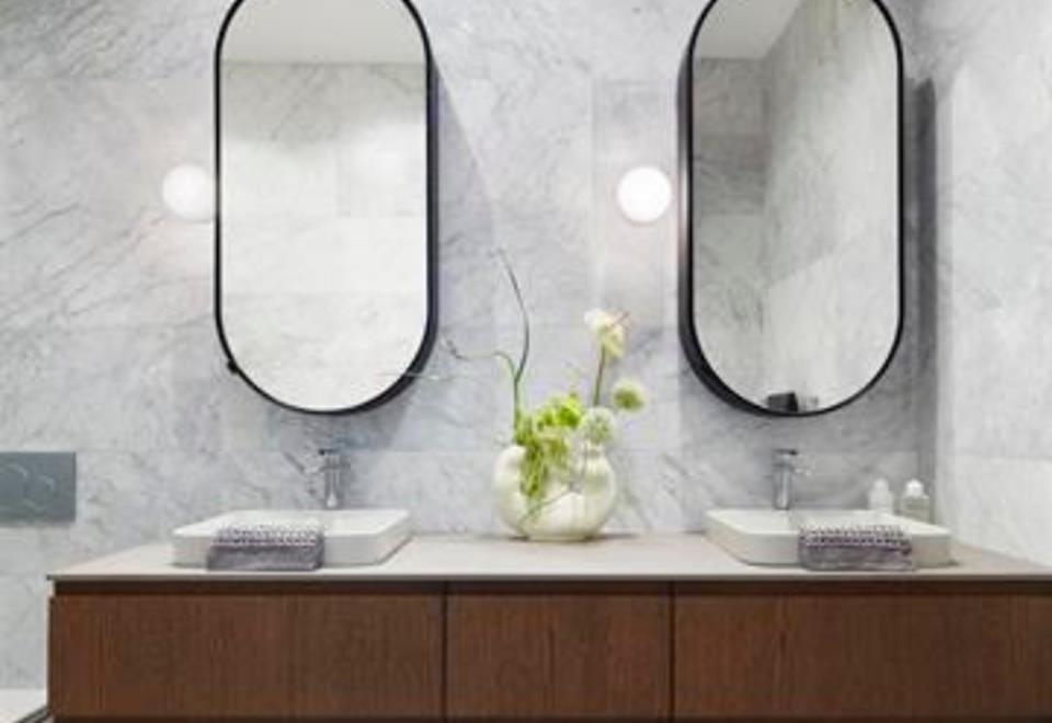 Primary Bathroom Photo of 3005 1277 Hornby Street, Vancouver, BC