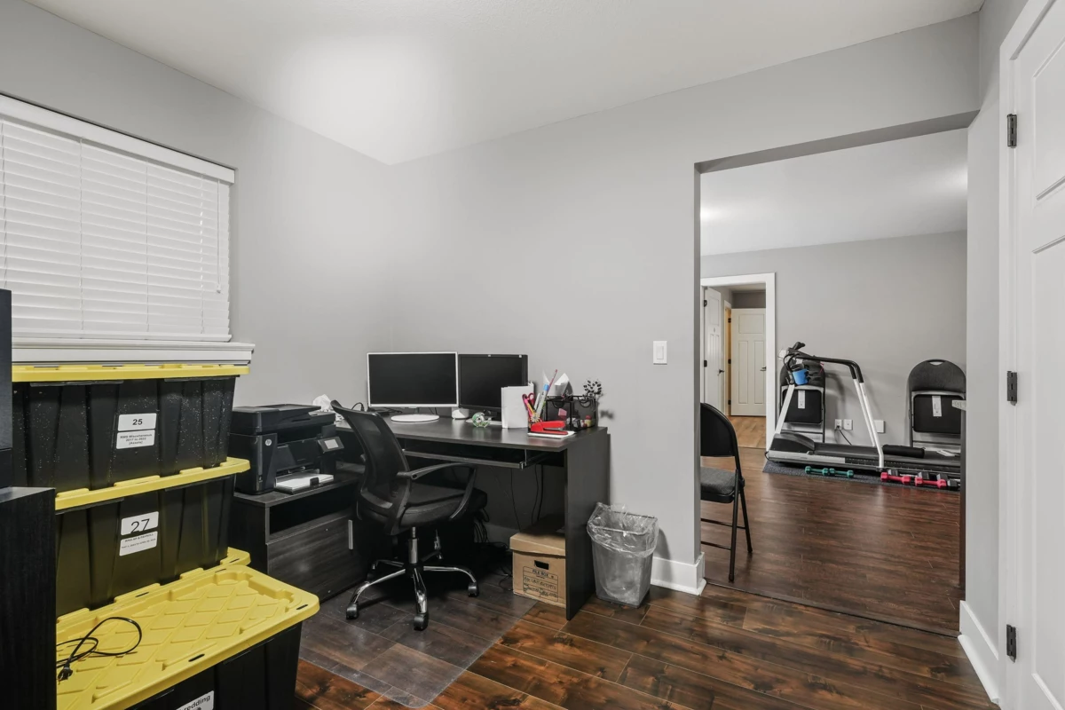 Garden / Landscaping Photo of 15913 92 Avenue, Surrey, BC