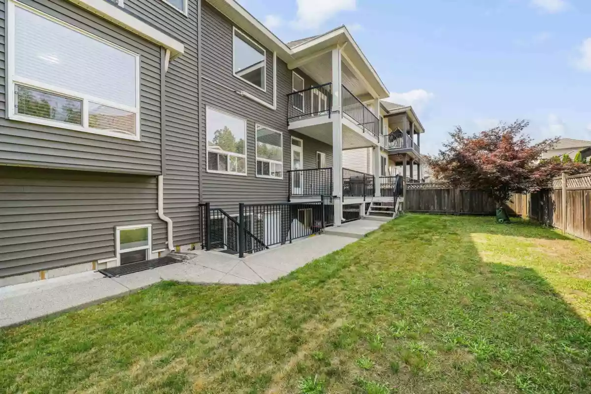 Neighborhood Park Photo Near 15913 92 Avenue, Surrey, BC