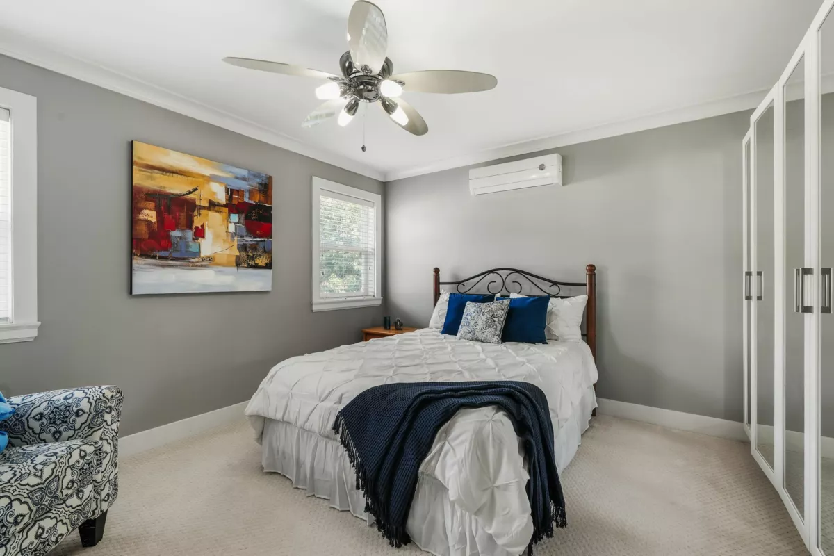 Office / Den Photo of 15913 92 Avenue, Surrey, BC