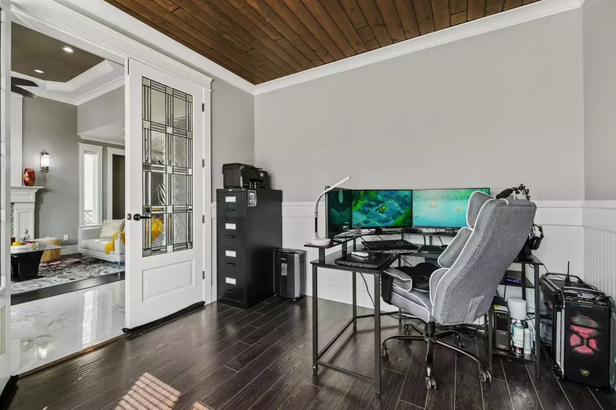 Pantry Photo of 15913 92 Avenue, Surrey, BC