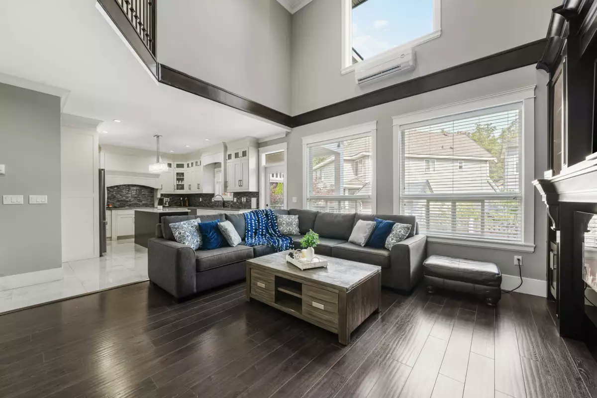 Walk-In Closet Photo of 15913 92 Avenue, Surrey, BC