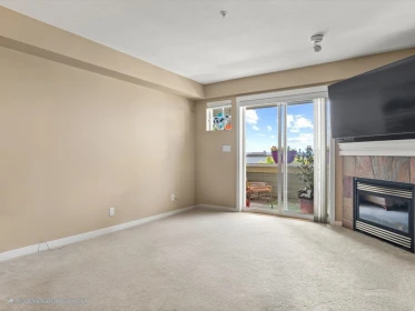 Bedroom 2 Photo of 310 15621 Marine Drive, White Rock, BC