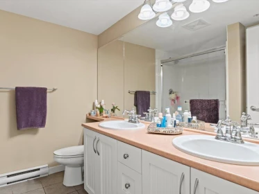 Mudroom Photo of 310 15621 Marine Drive, White Rock, BC