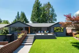3855 Hillcrest Avenue, North Vancouver, BC
