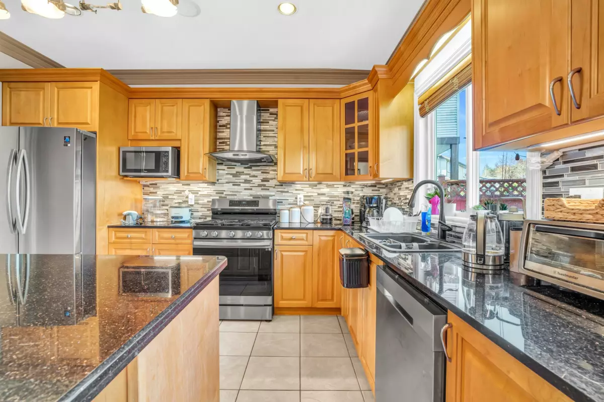 Bedroom 2 Photo of 2116 Turnberry Lane, Coquitlam, BC