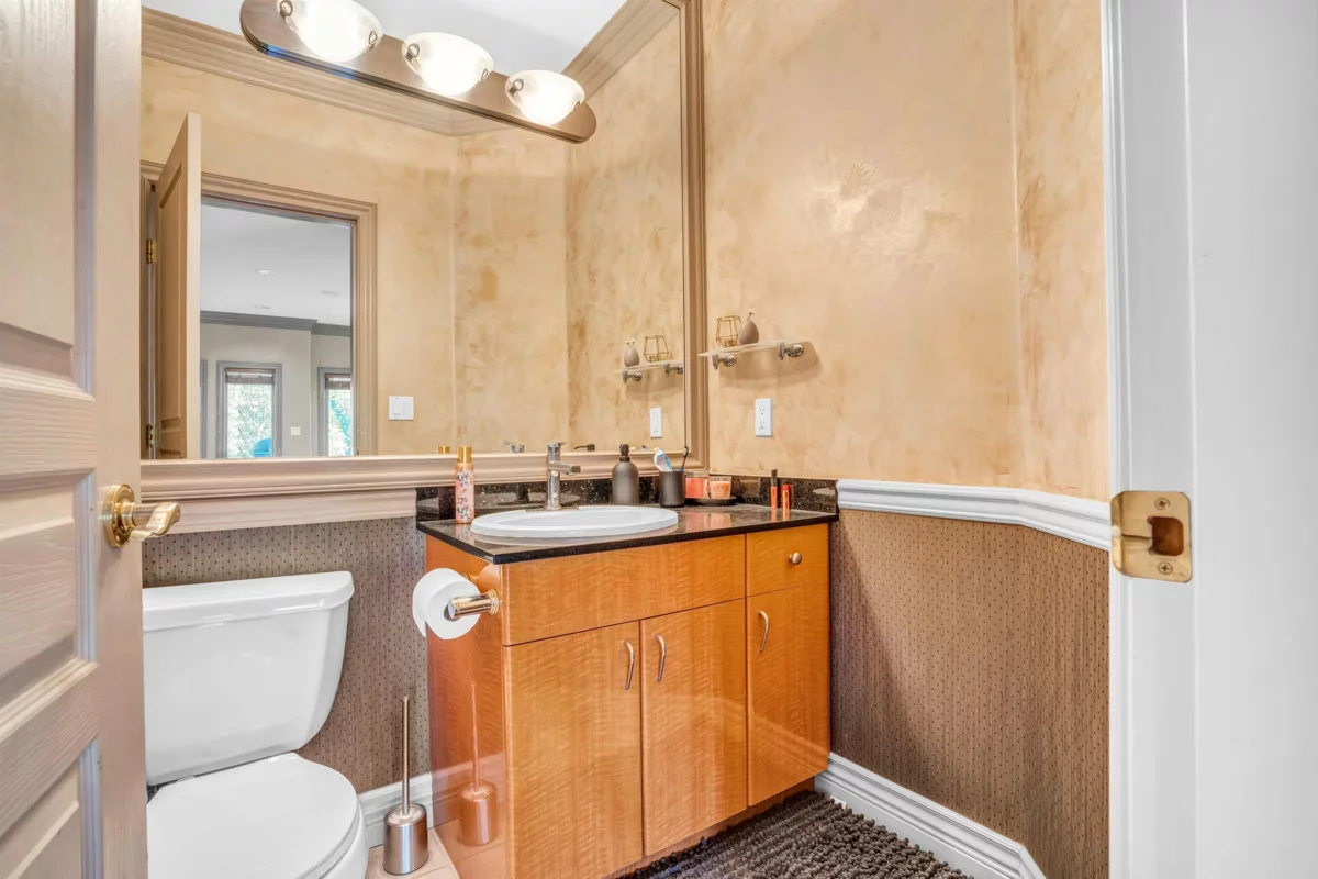 Swimming Pool Photo of 2116 Turnberry Lane, Coquitlam, BC