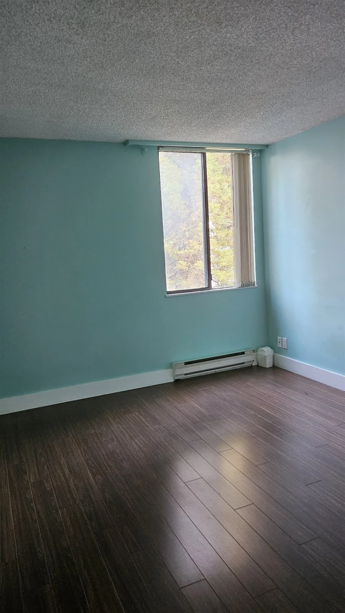 Primary Bathroom Photo of 203 6540 Burlington Avenue, Burnaby, BC