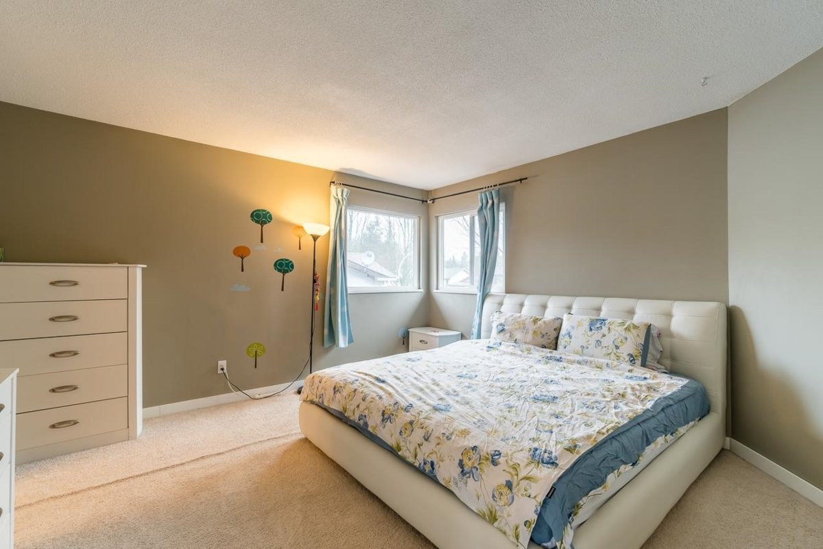 Bedroom 2 Photo of 14928 93a Avenue, Surrey, BC